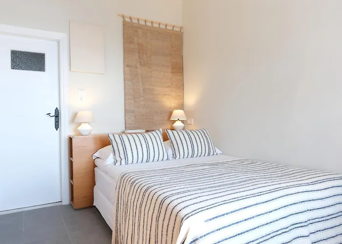 Гостевой дом Mnimes Santorini 3*