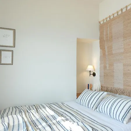 Mnimes Santorini 3* 산토리니
